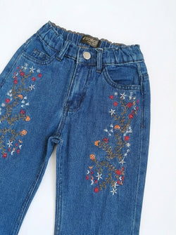FLOWER EMBROIDED PANT | BLUE(MID)